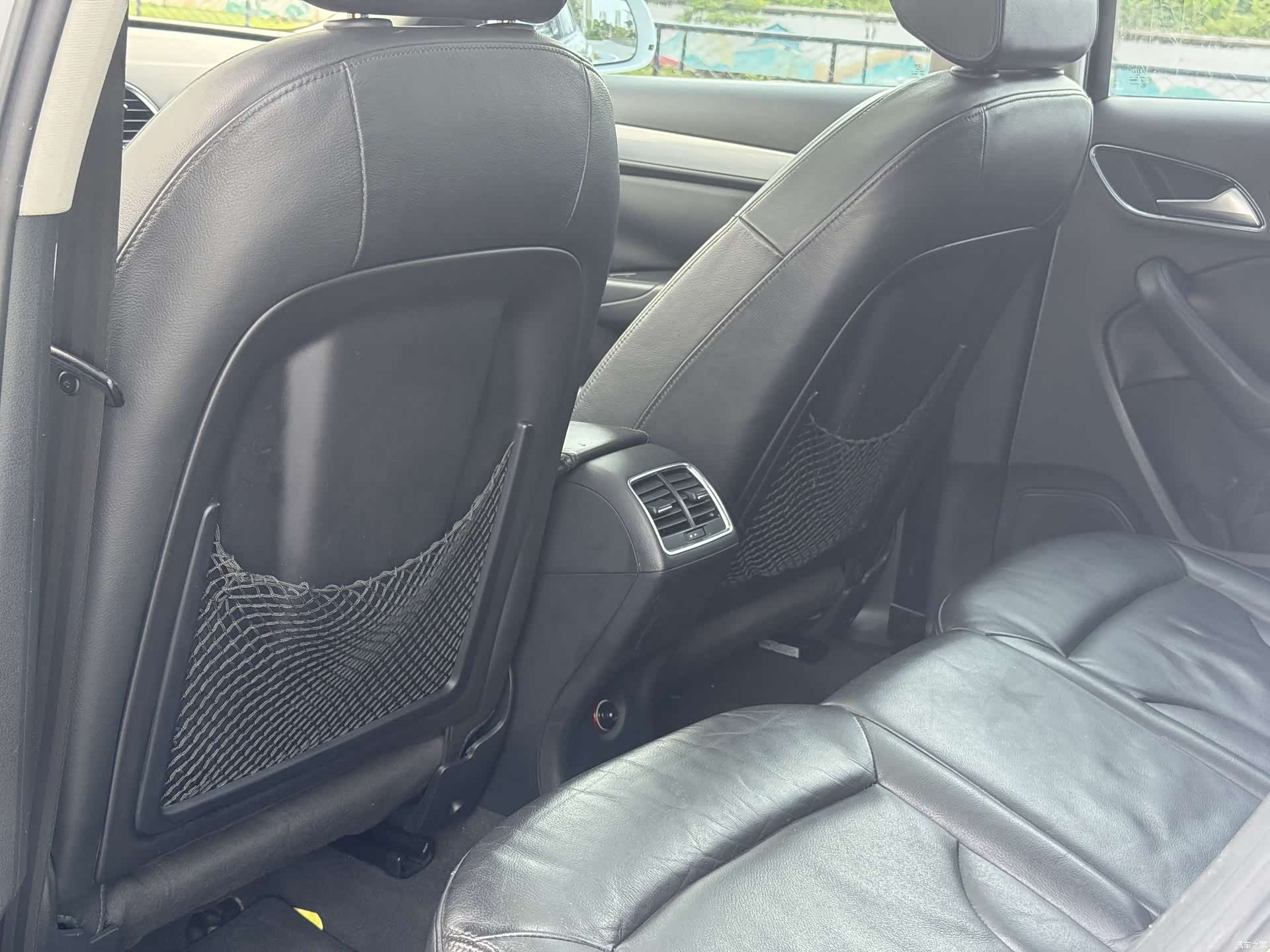 Audi Q3, 2014 36