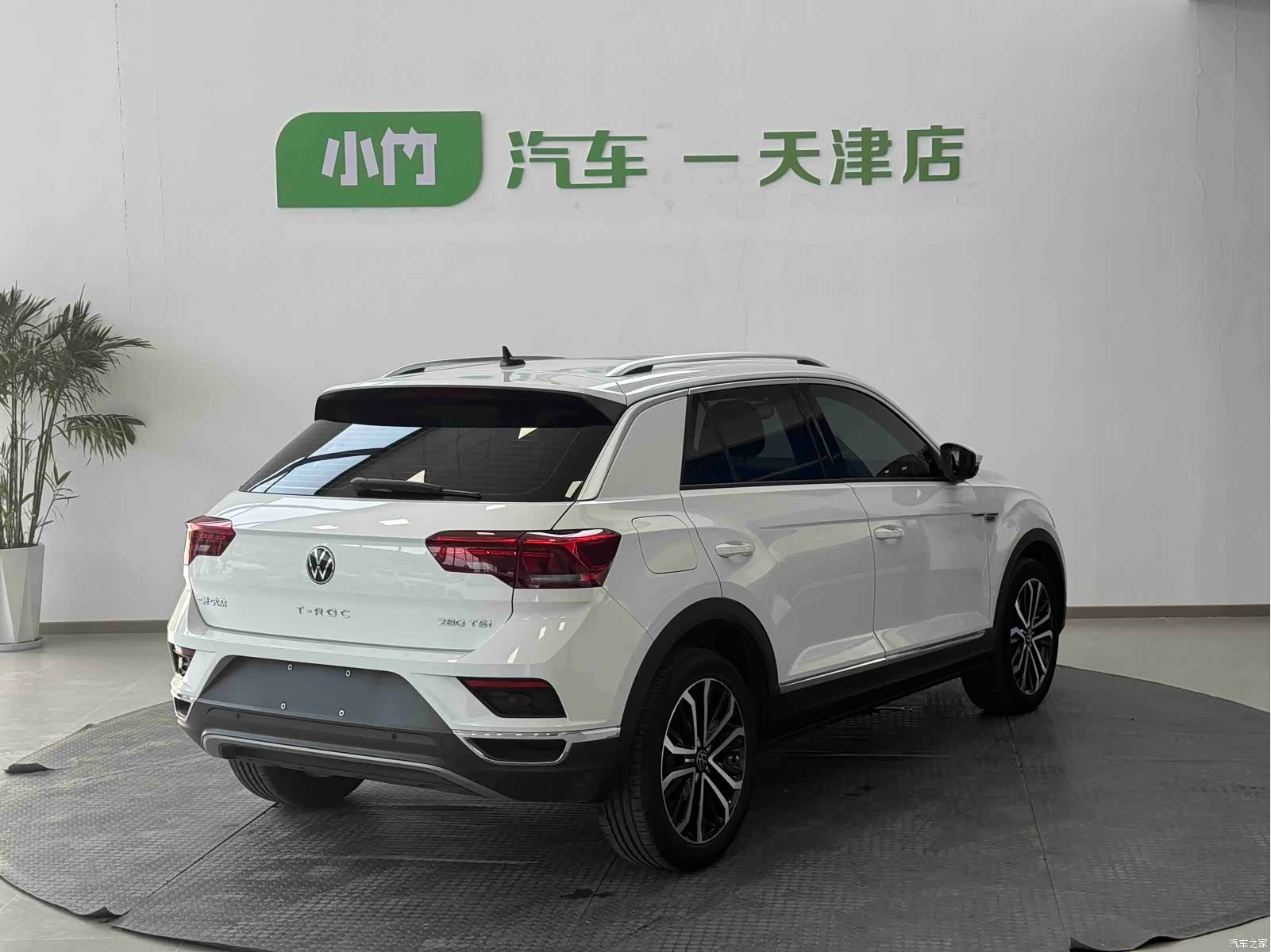 Volkswagen T-ROC, 2022 2