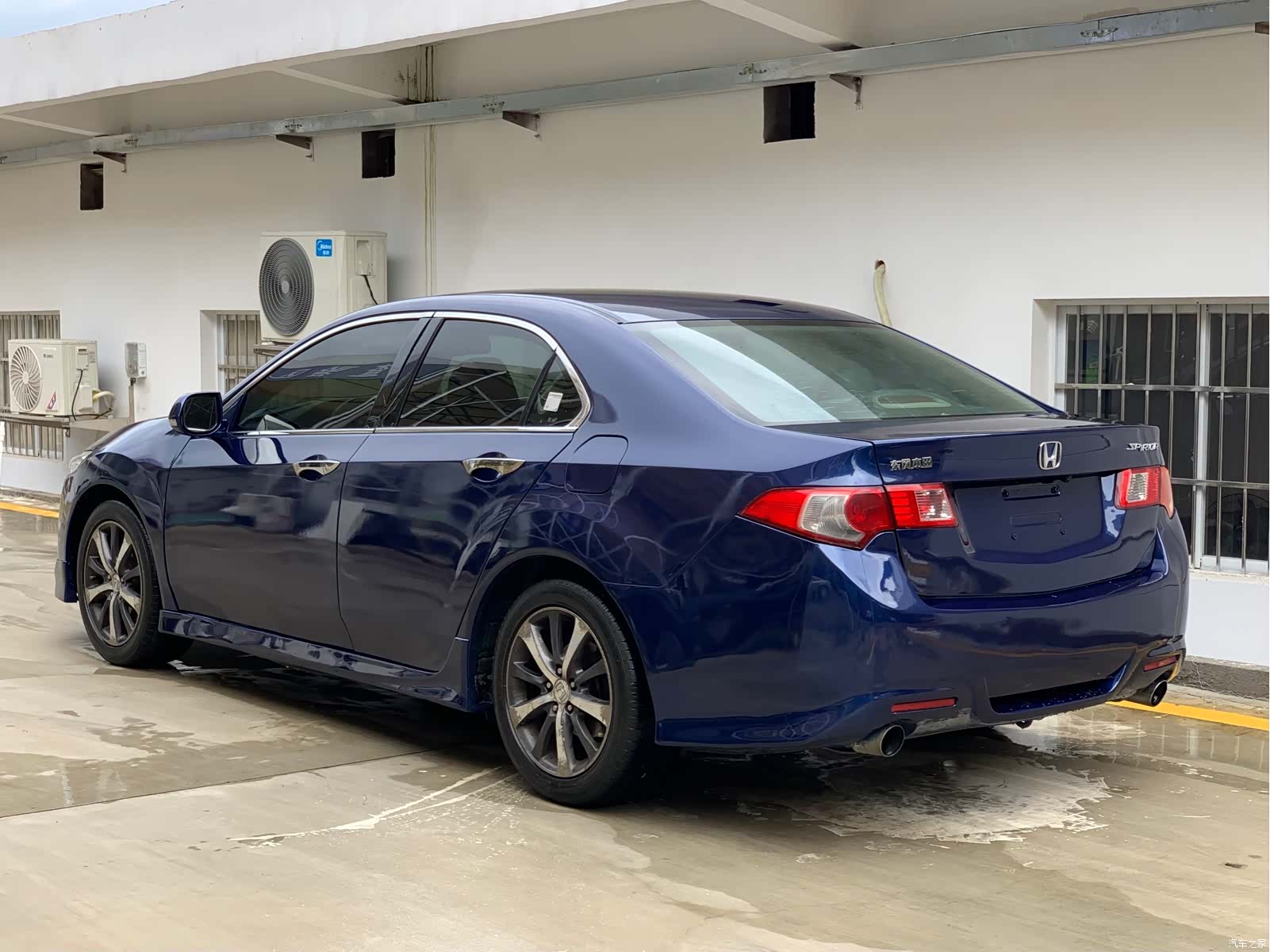 Honda Spirior, 2010 12