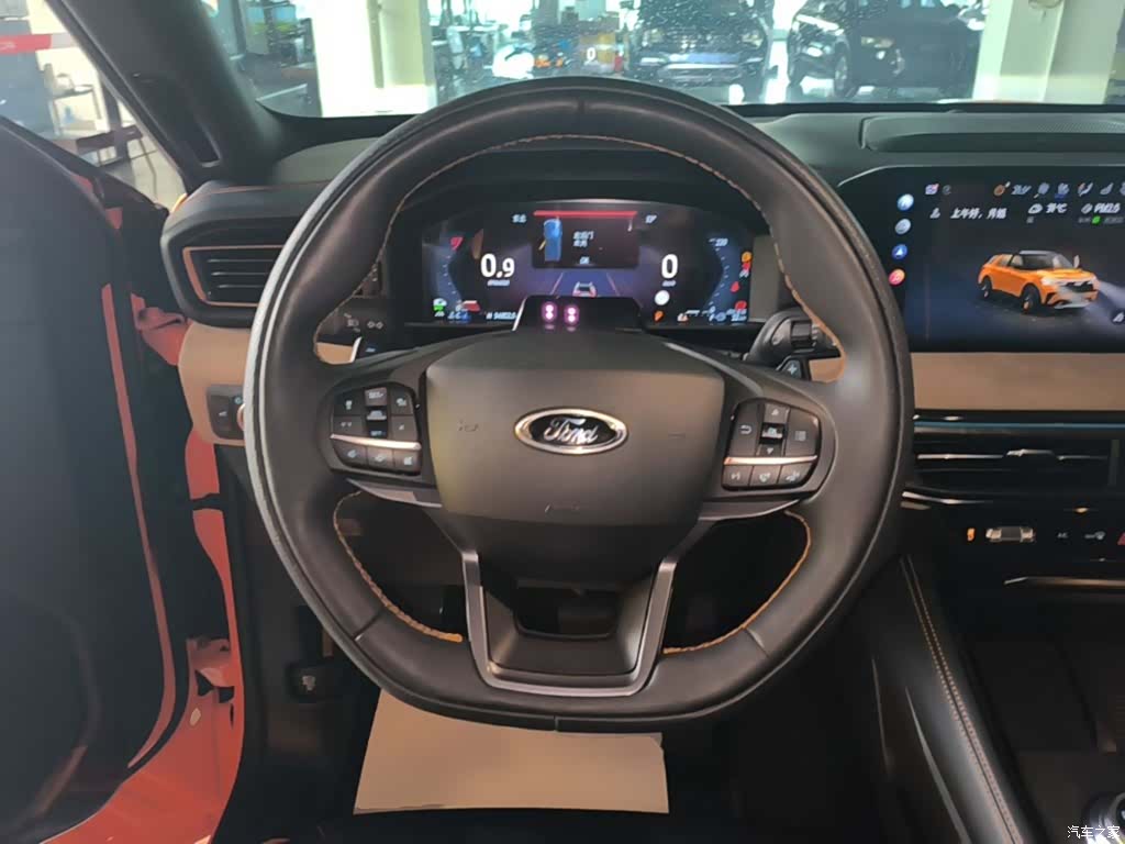 Ford Explorer, 2024 11
