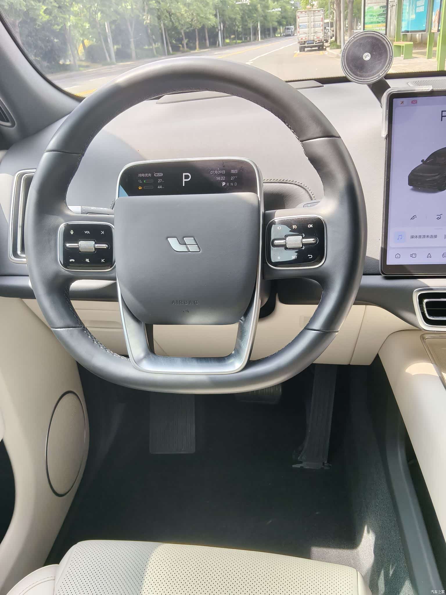 Li Auto L7, 2024 все фото