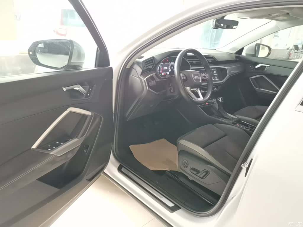 Audi Q3, 2022 16