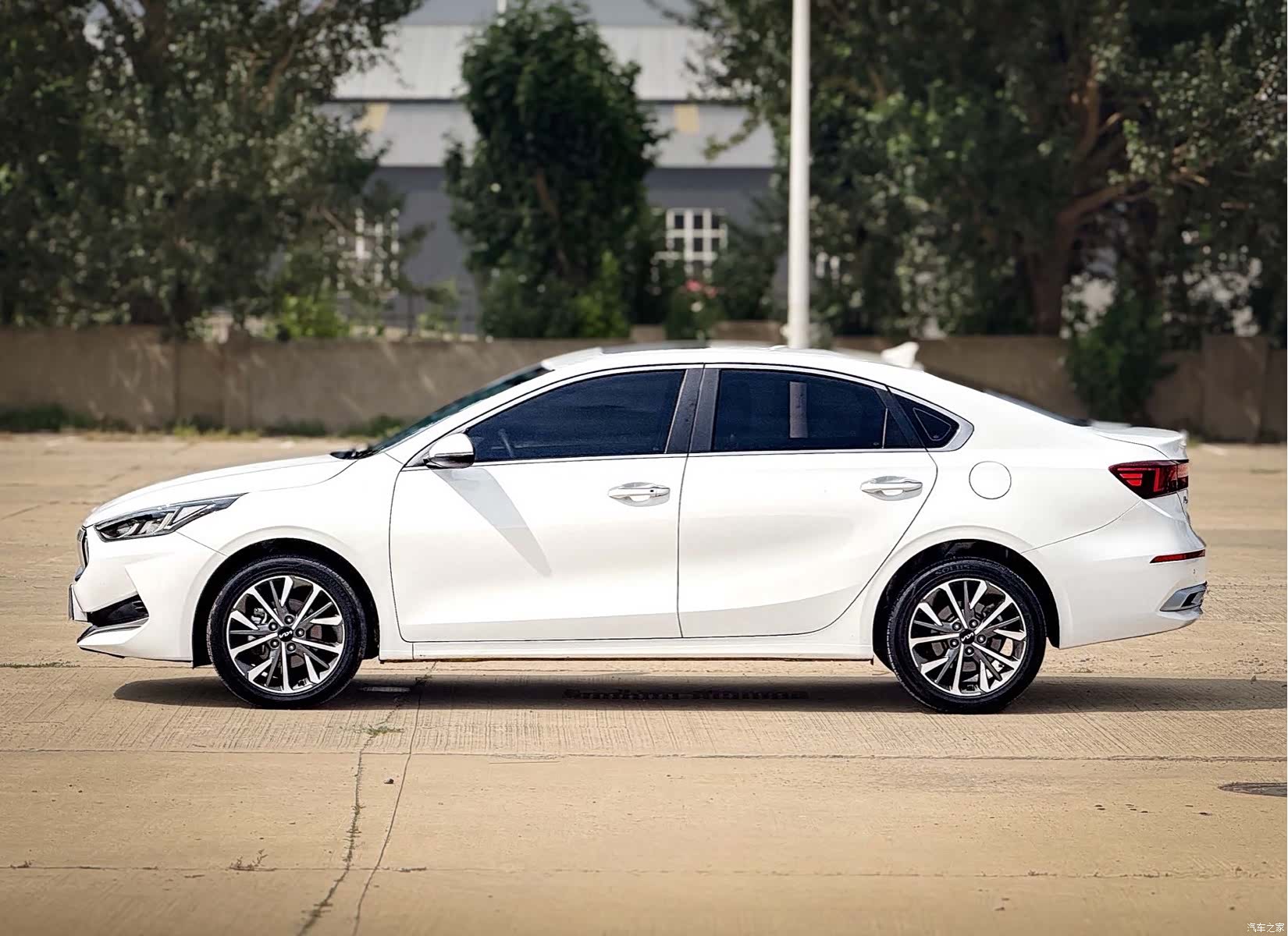 Kia K3, 2022 8