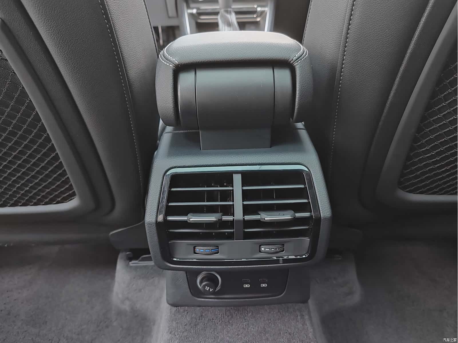 Audi Q3, 2022 18