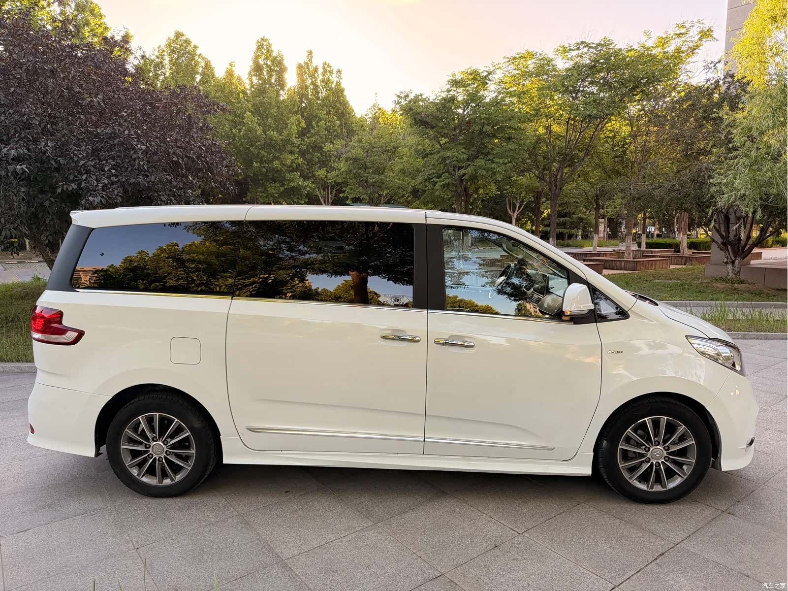 Maxus G10, 2017 14