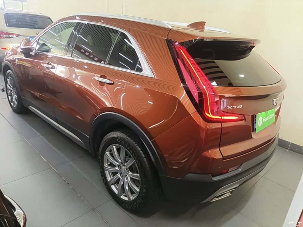 Cadillac XT4, 2021 все фото