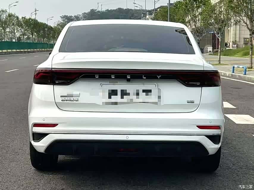 Geely Emgrand, 2023 8