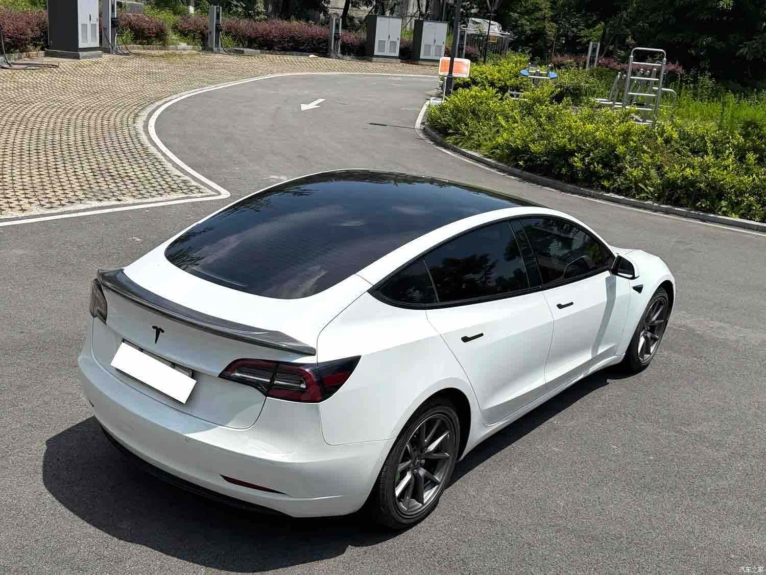 Tesla Model 3, 2022 7