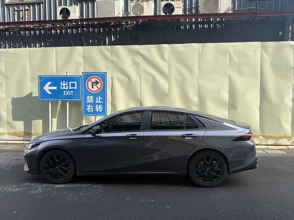 Trumpchi Shadow Leopard