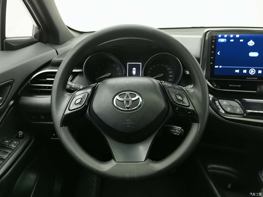 Toyota C-HR, 2020 11