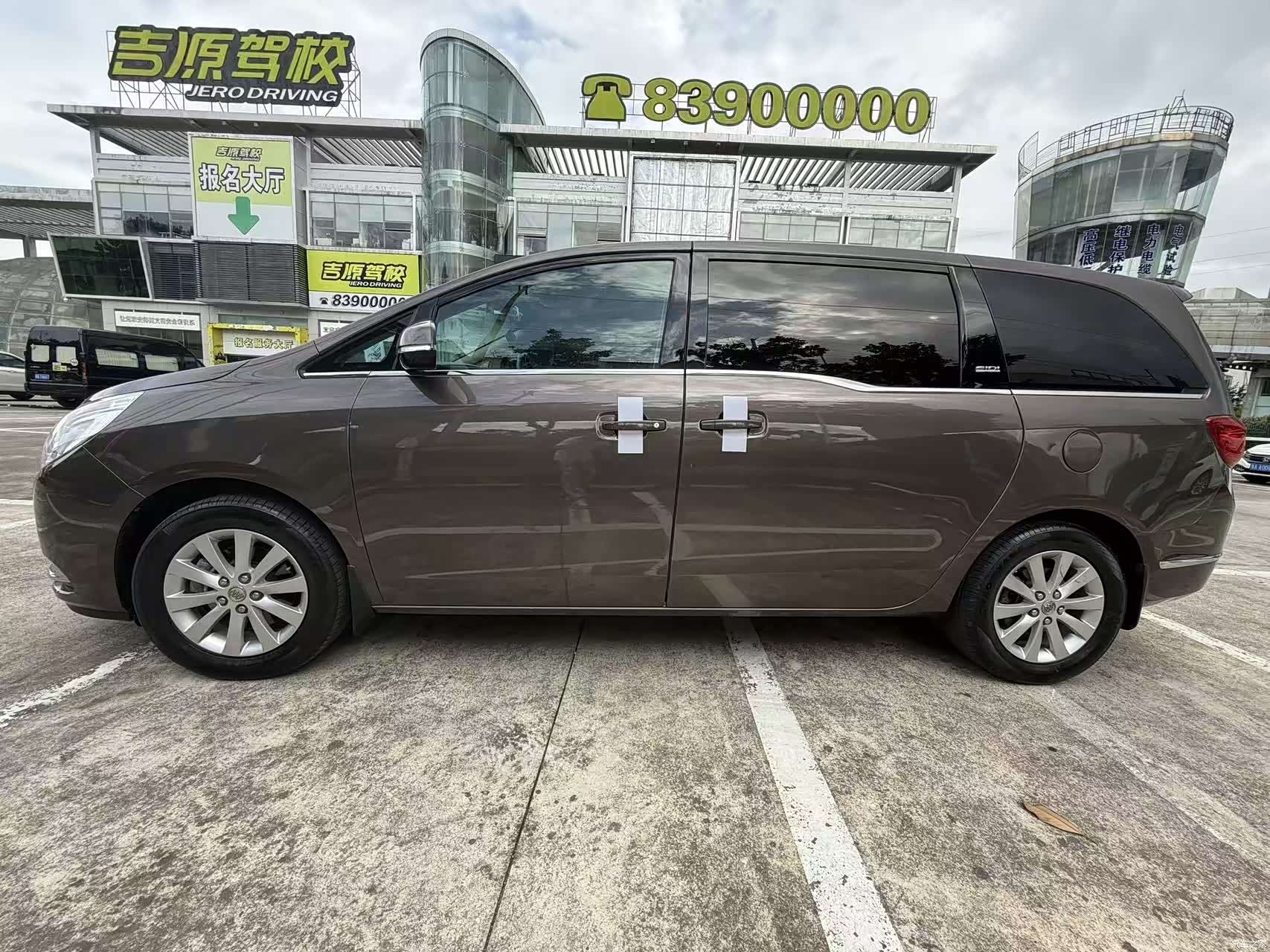 Buick GL8, 2016 все фото