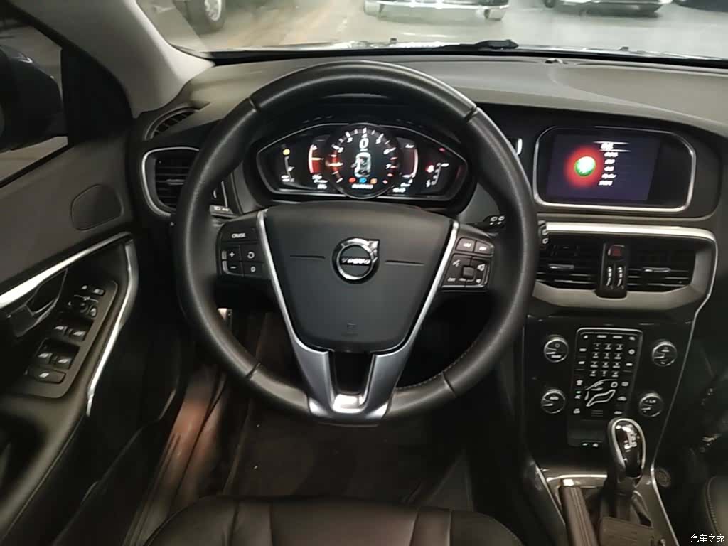Volvo V40, 2018 11