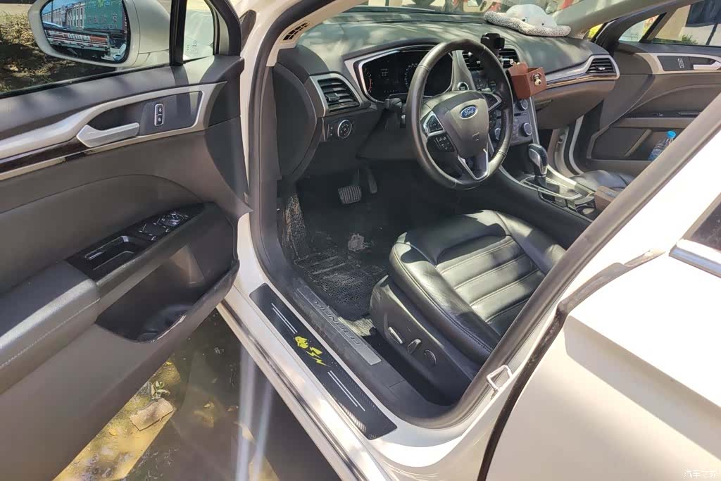 Ford Mondeo, 2015 9