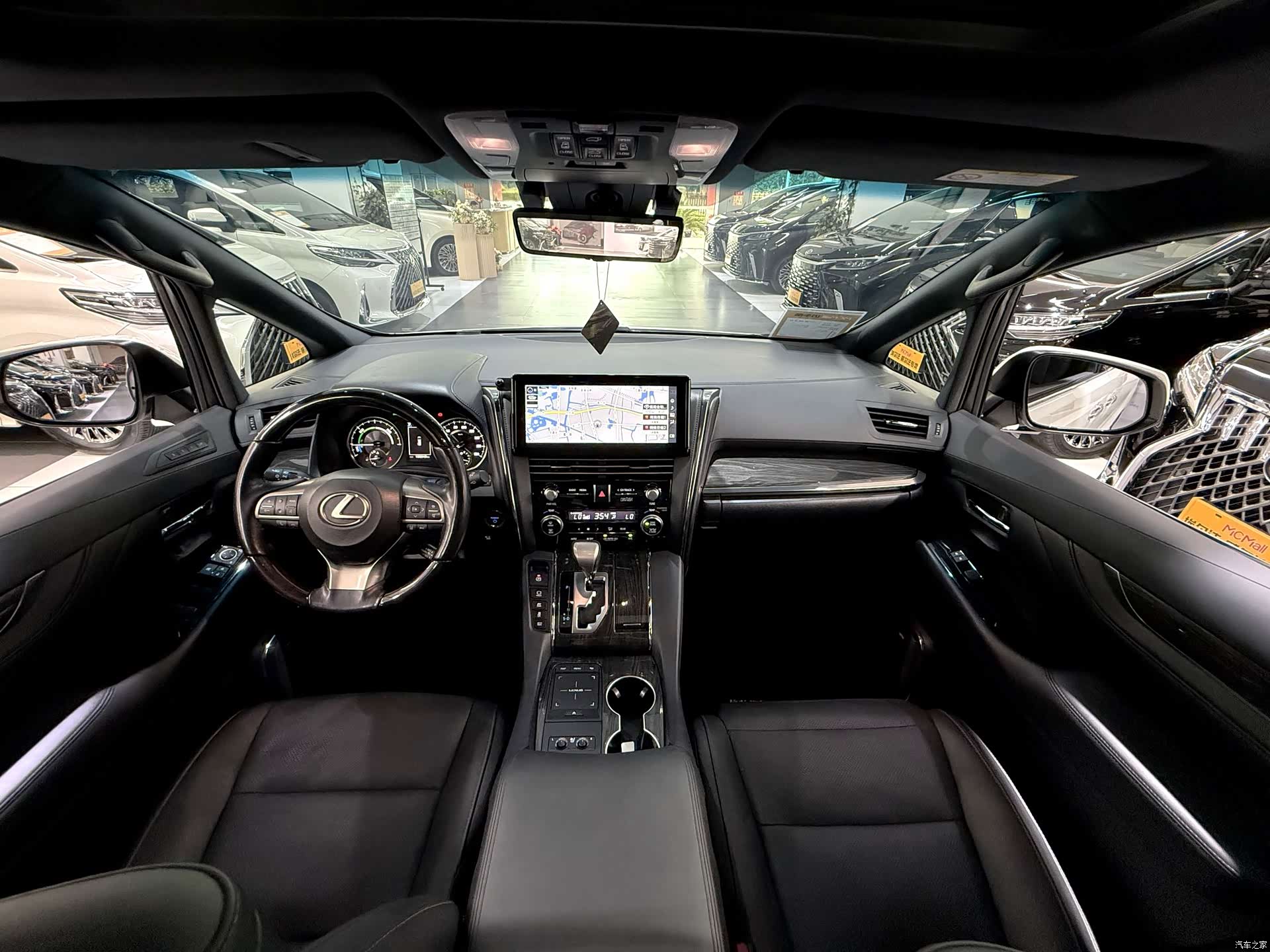 Lexus LM, 2021 16