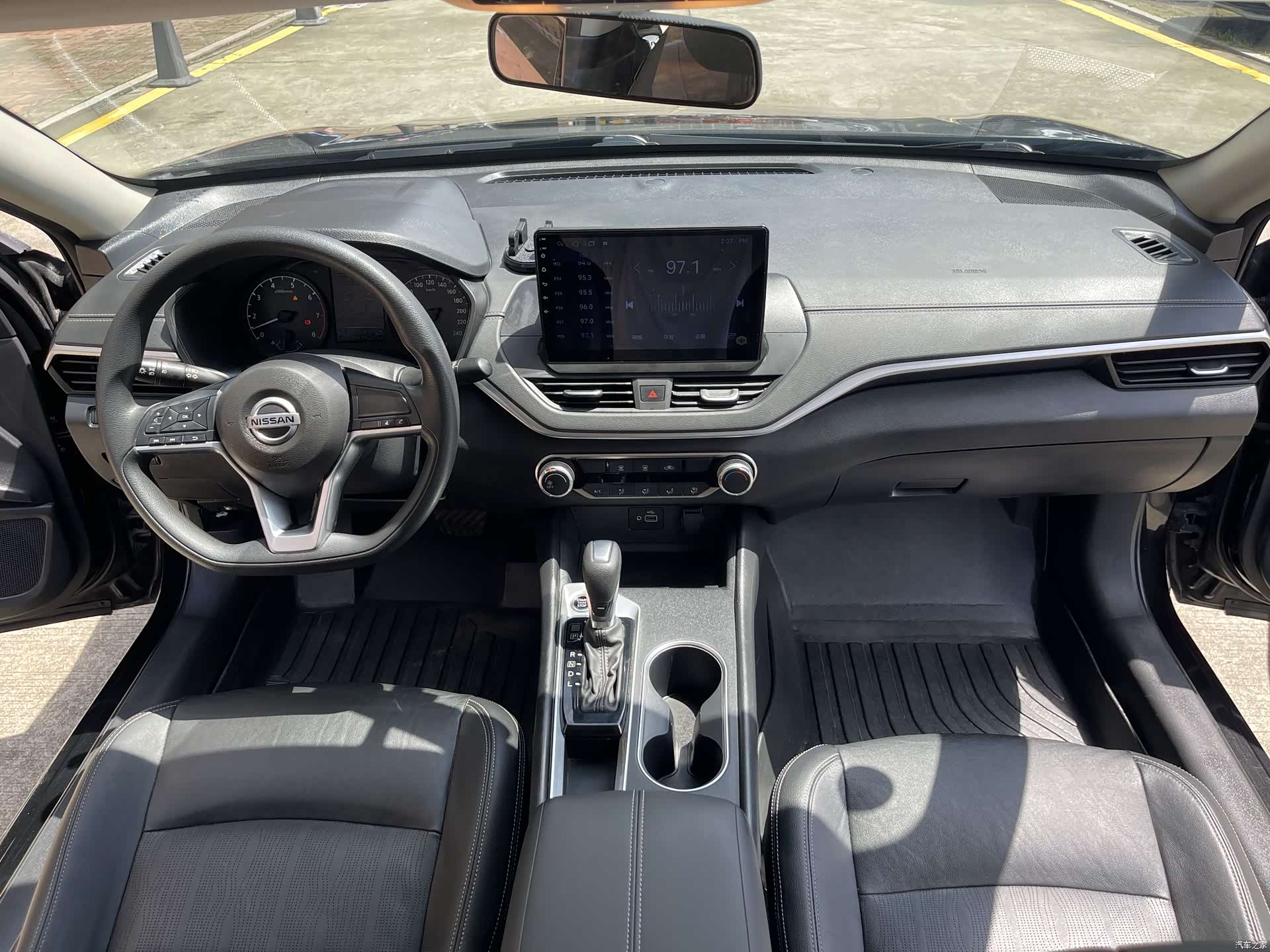 Nissan Teana, 2022 9