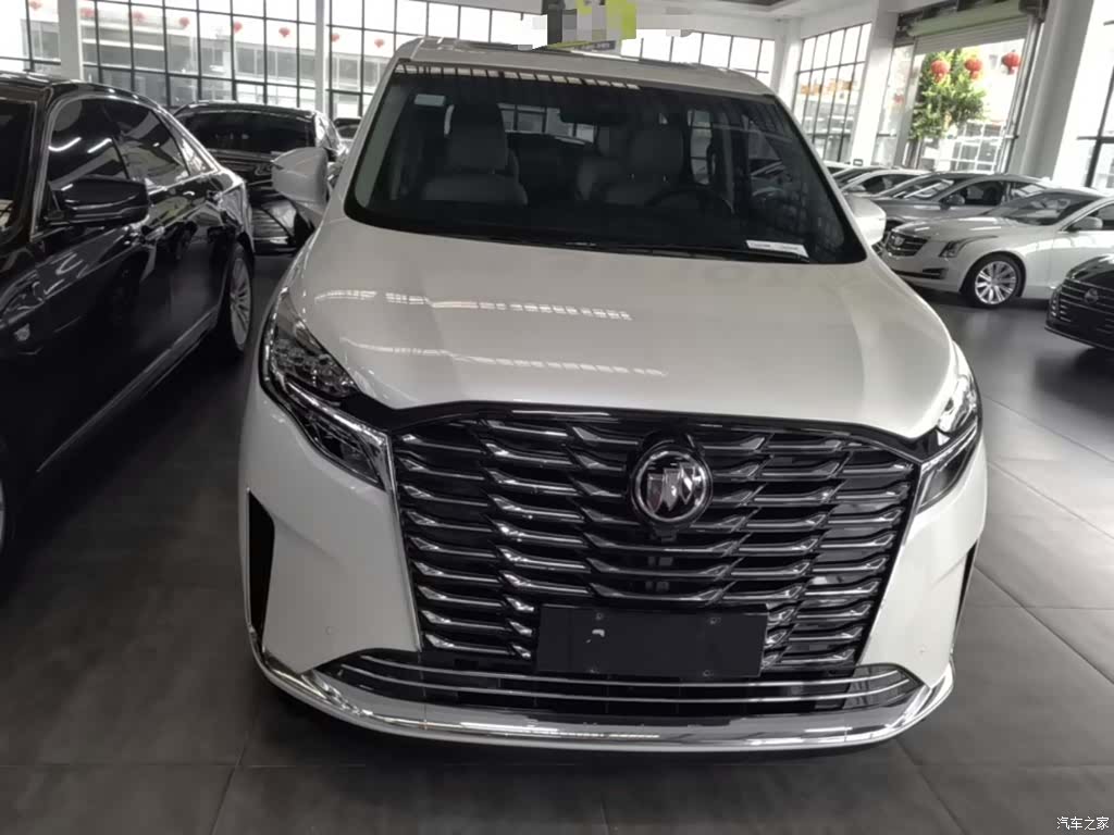Buick GL8, 2023 3