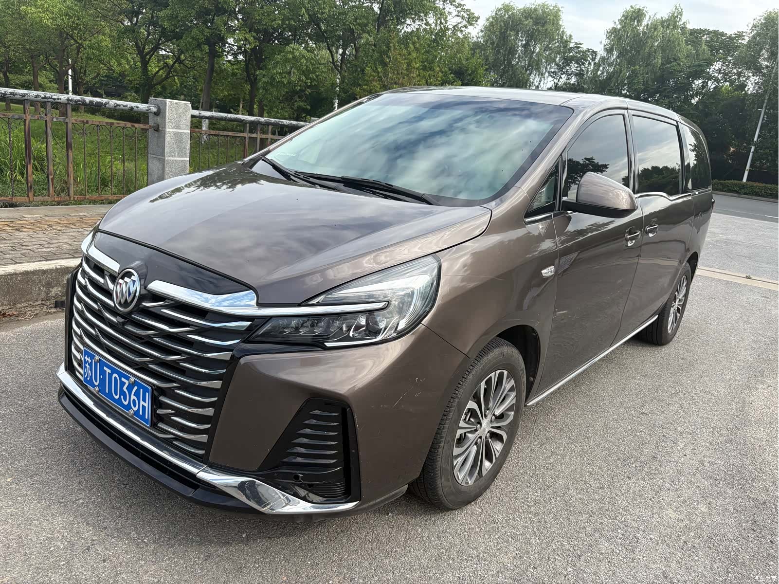 Buick GL8, 2022 1