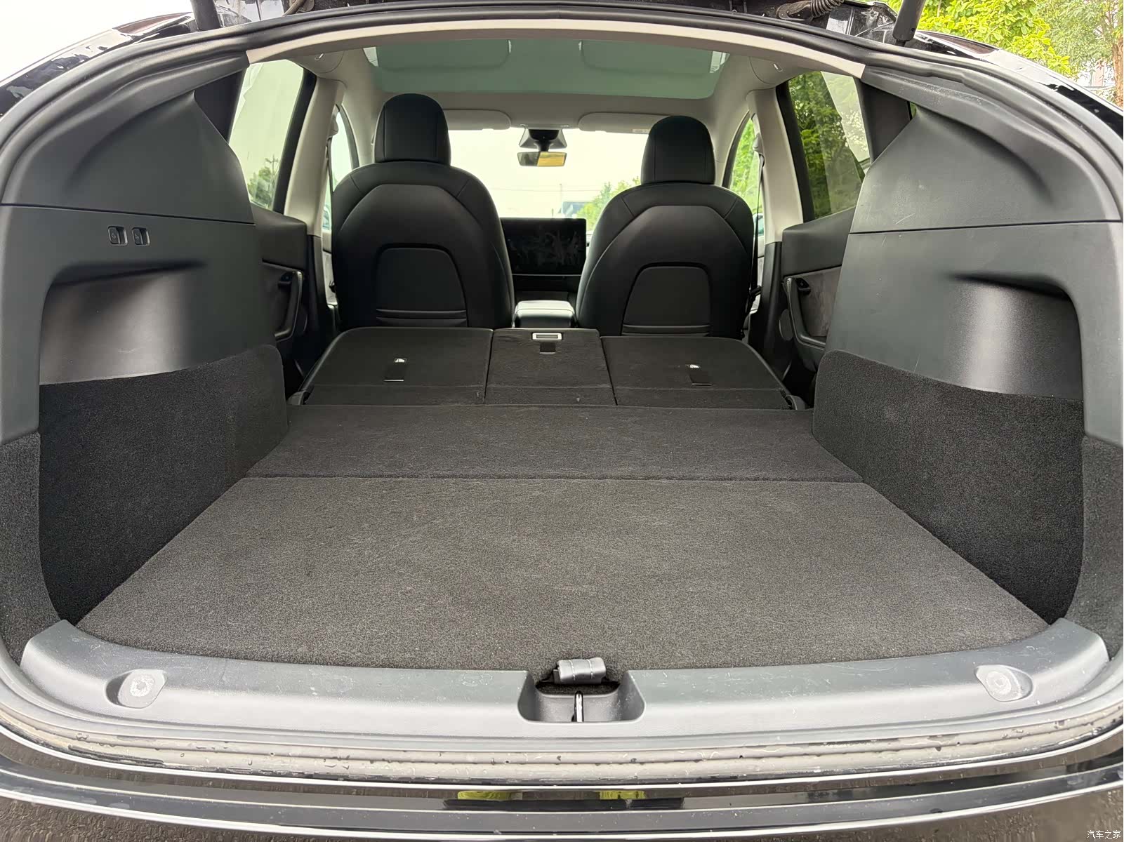 Tesla Model Y, 2022 6
