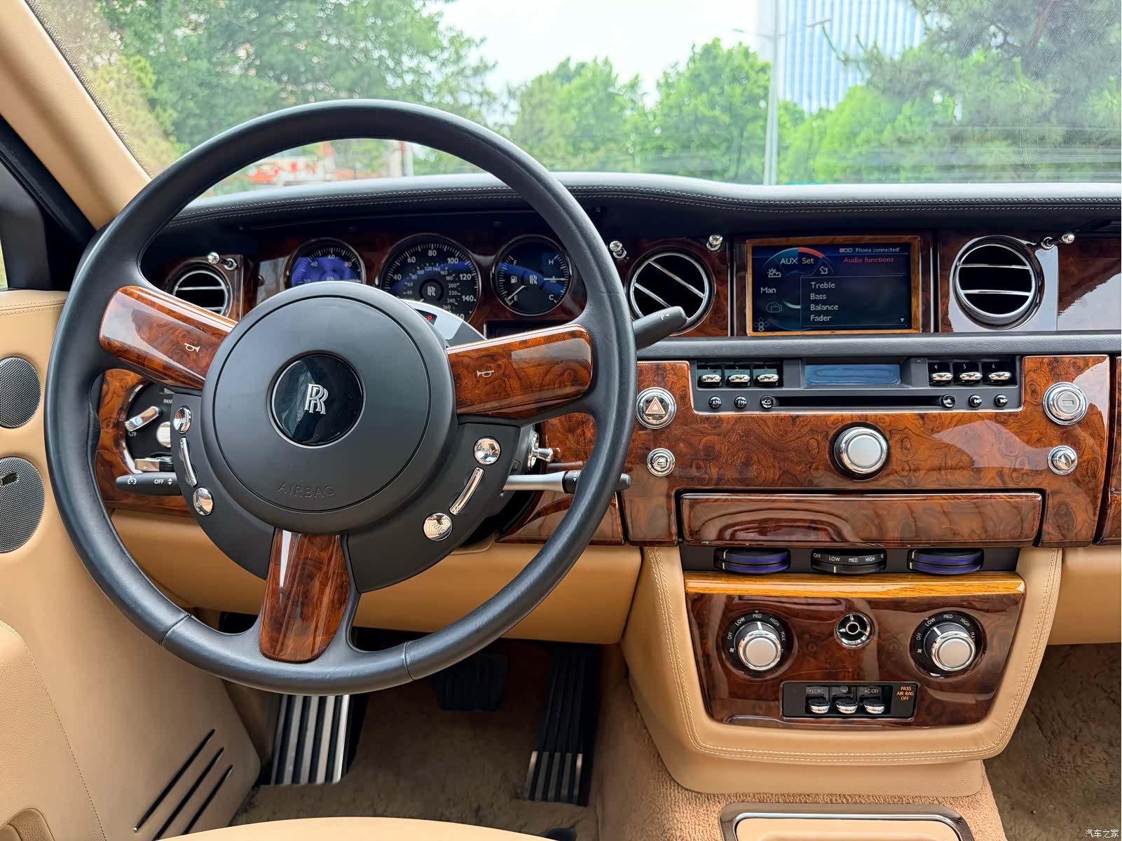 Rolls-Royce Phantom, 2007 11