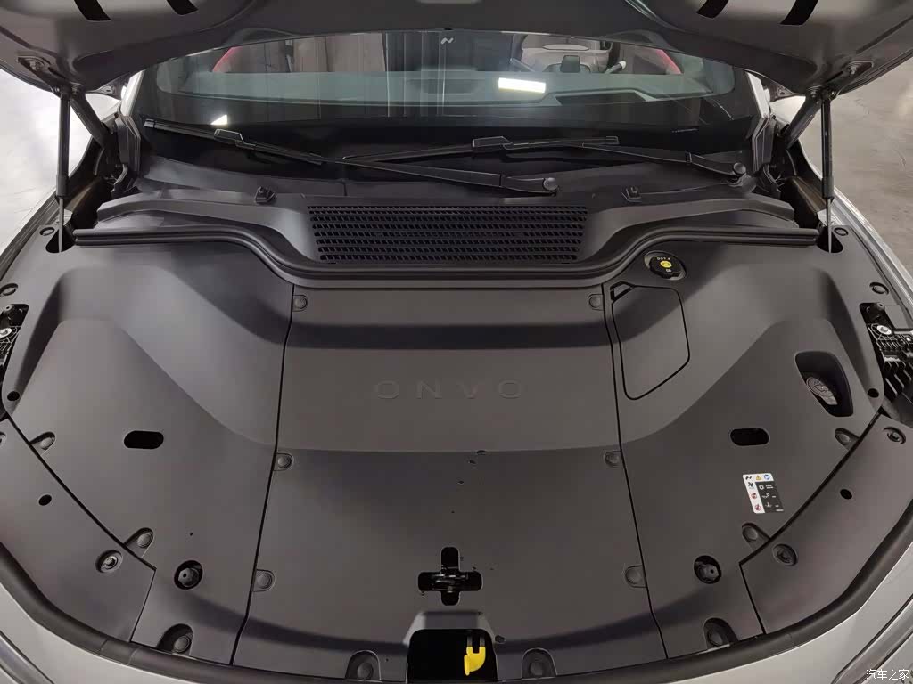 NIO L60, 2025 6