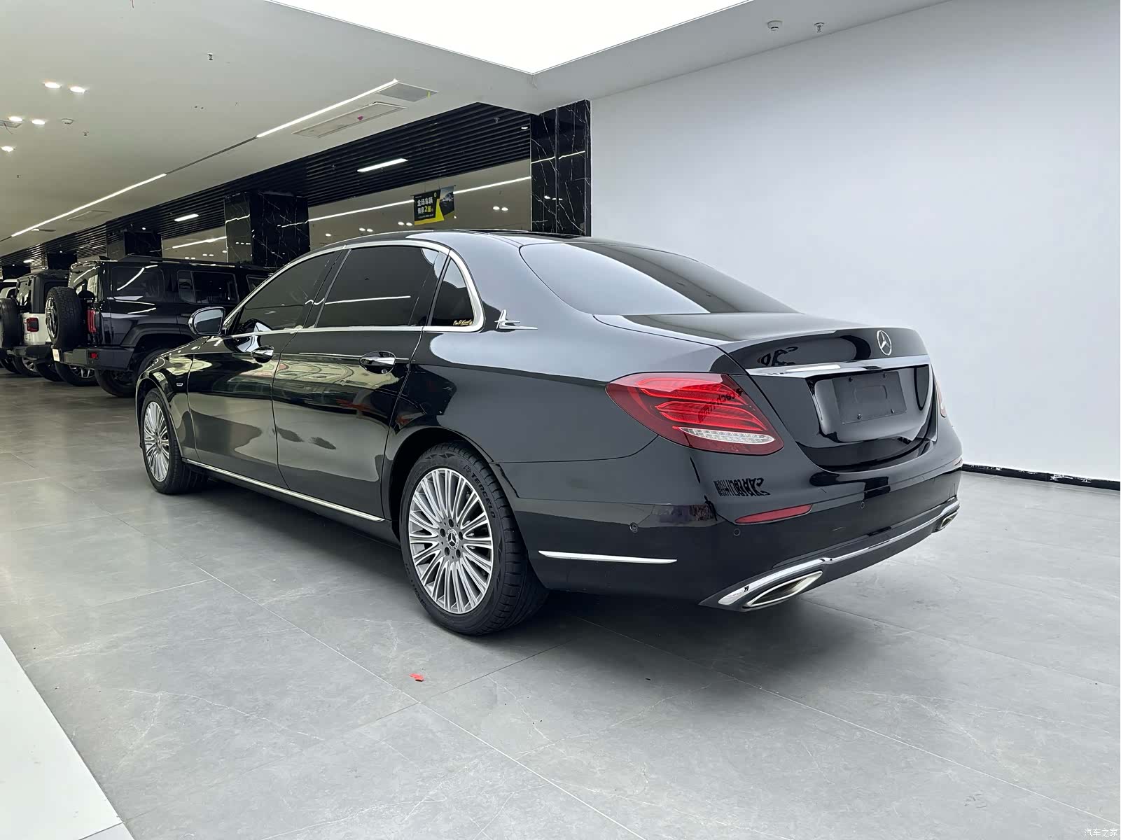 Mercedes-Benz E-Class, 2020 4