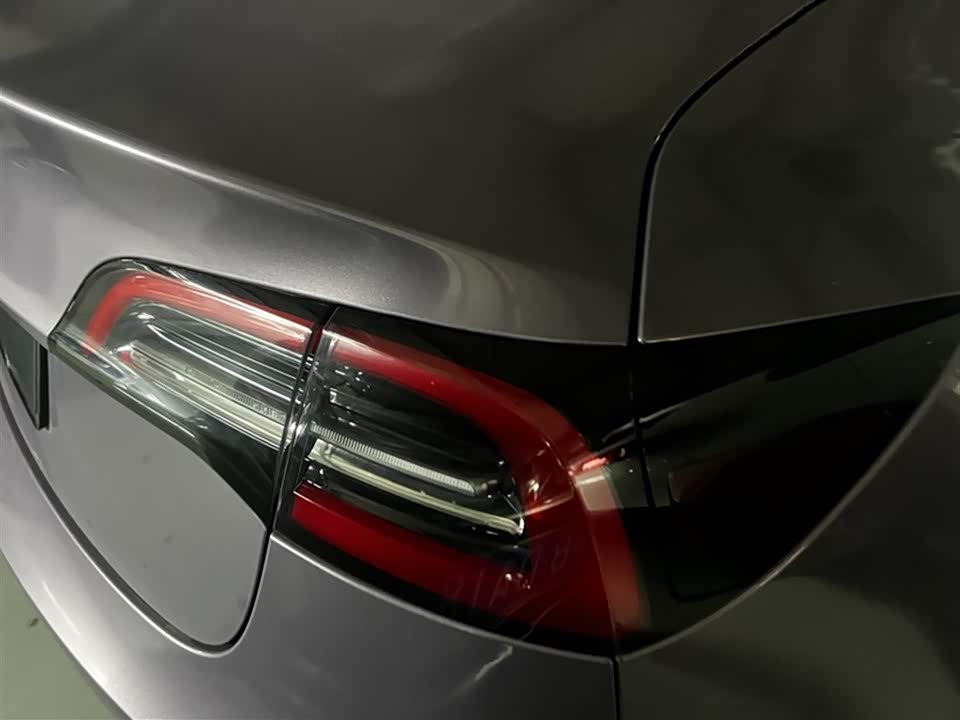 Tesla Model 3 Tesla Model 3