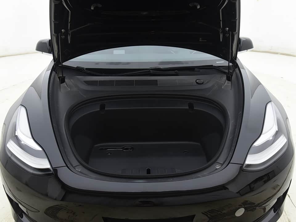 Tesla Model 3 Tesla Model 3