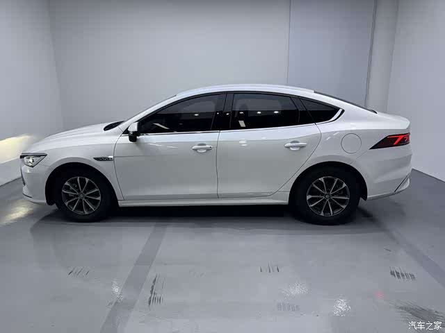 BYD Qin, 2023 8