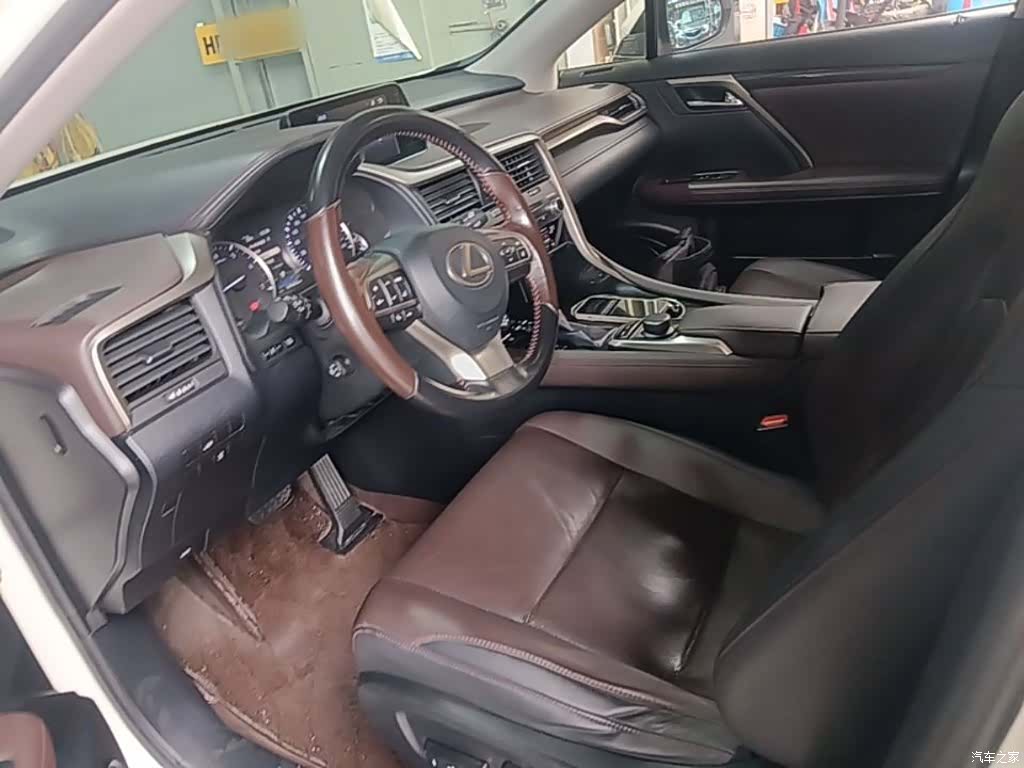 Lexus RX, 2017 11