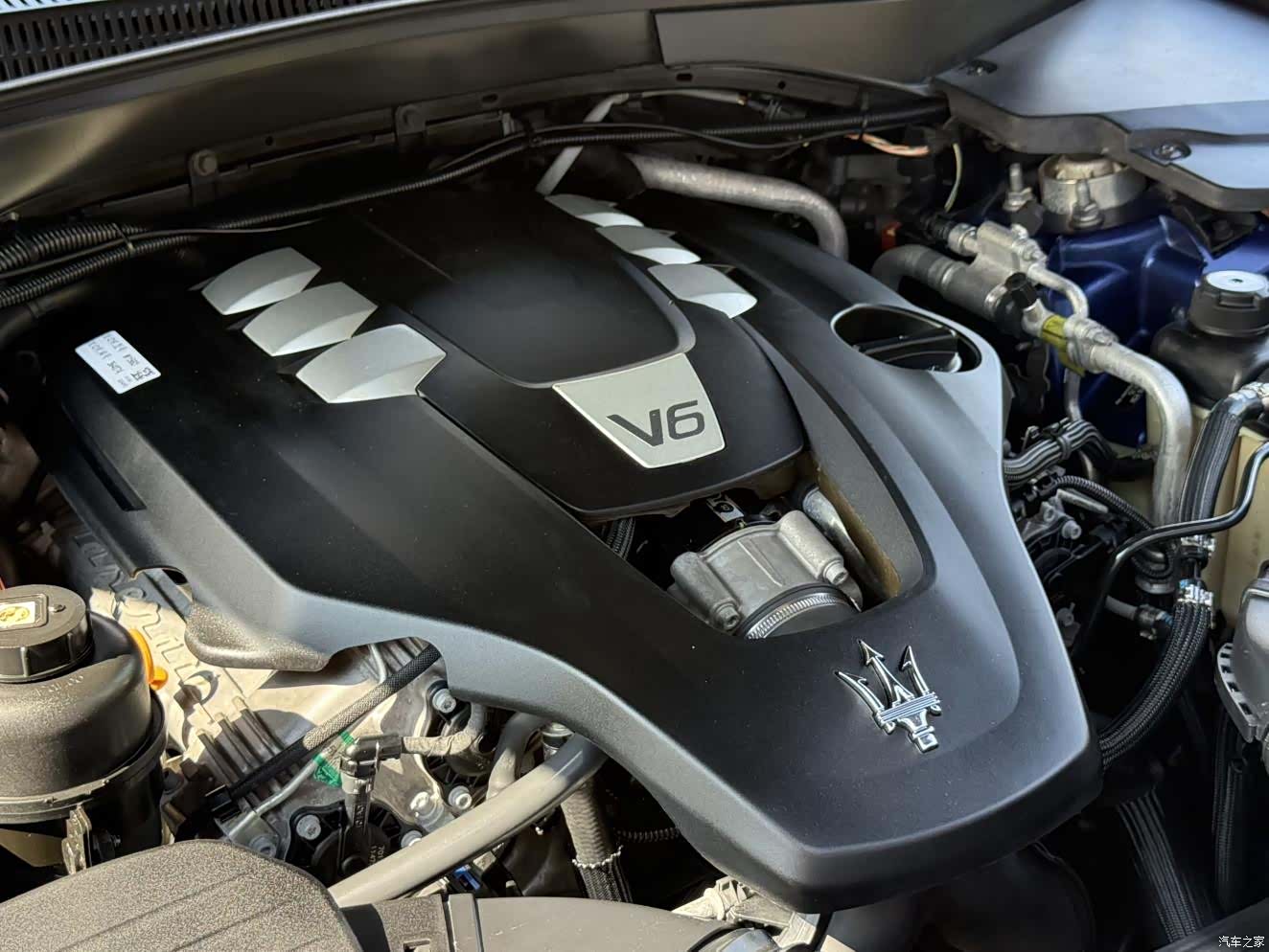 Maserati Levante, 2017 15