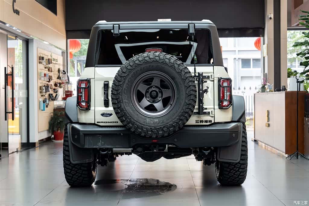 Ford Bronco, 2025 все фото