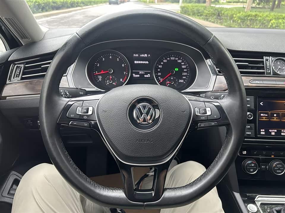 Volkswagen Magotan