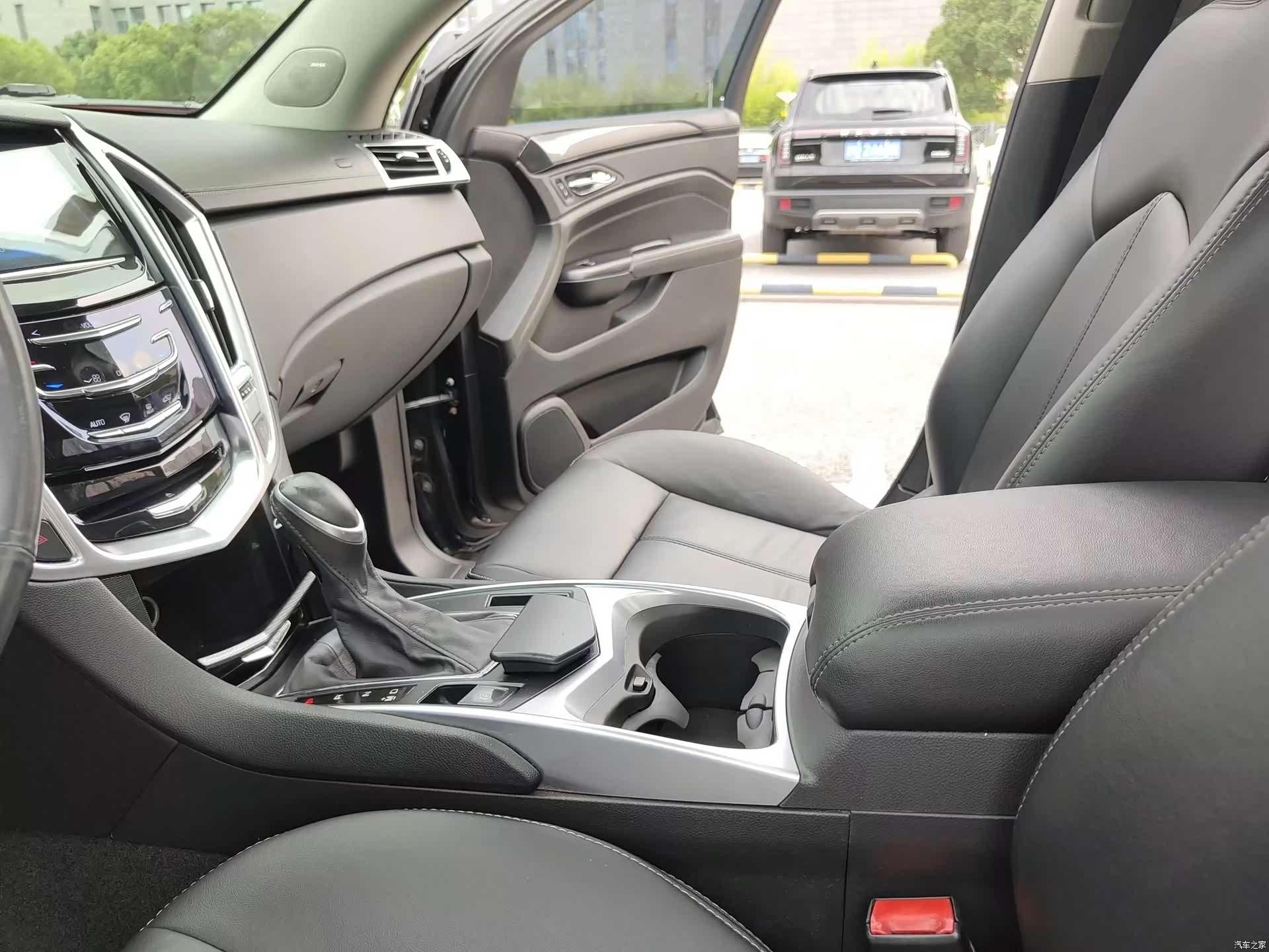 Cadillac SRX, 2014 8