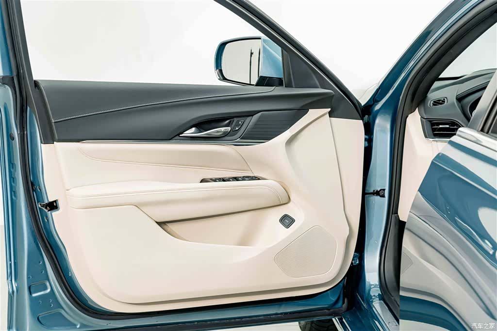 Cadillac CT4, 2023 15