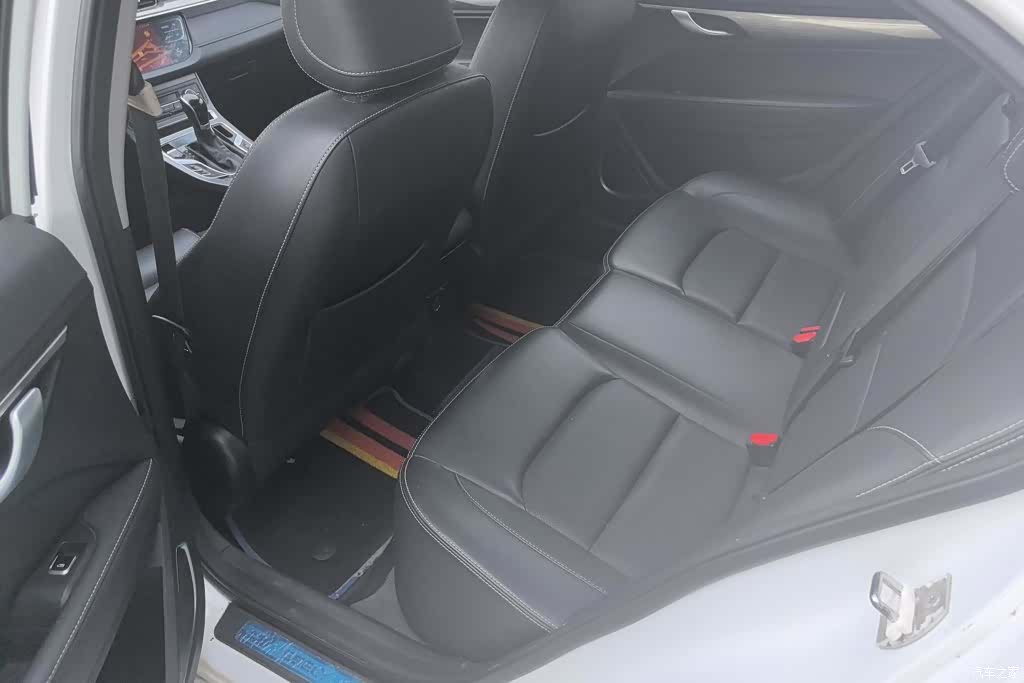 Geely Emgrand, 2019 11