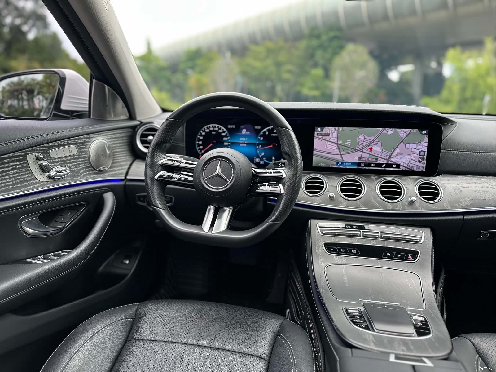 Mercedes-Benz E-Class, 2021 12