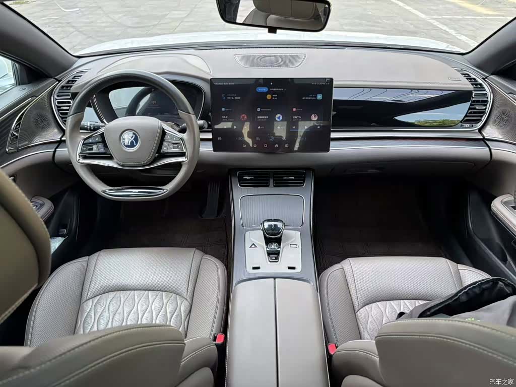 BYD Han, 2024 10