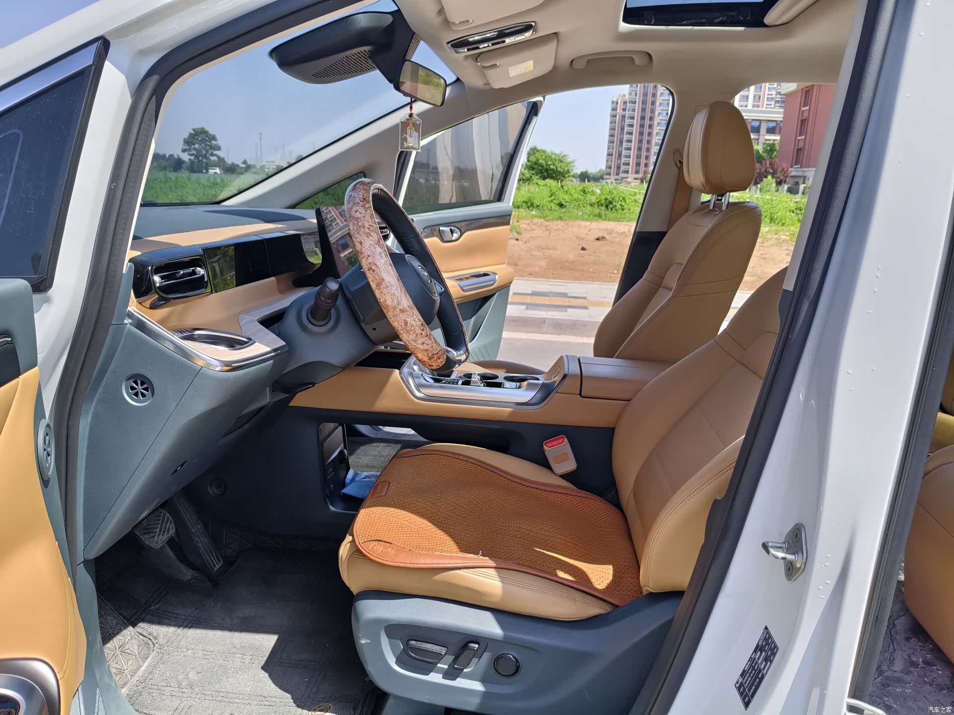 Trumpchi E8, 2024 12
