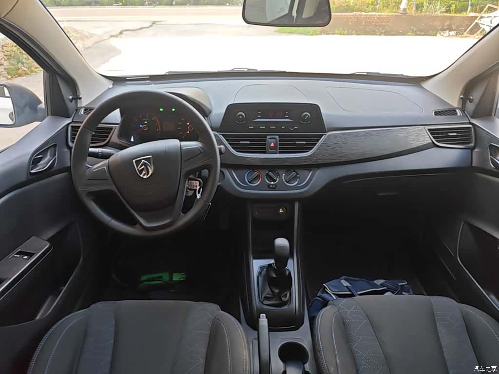 Wuling 310, 2021 10