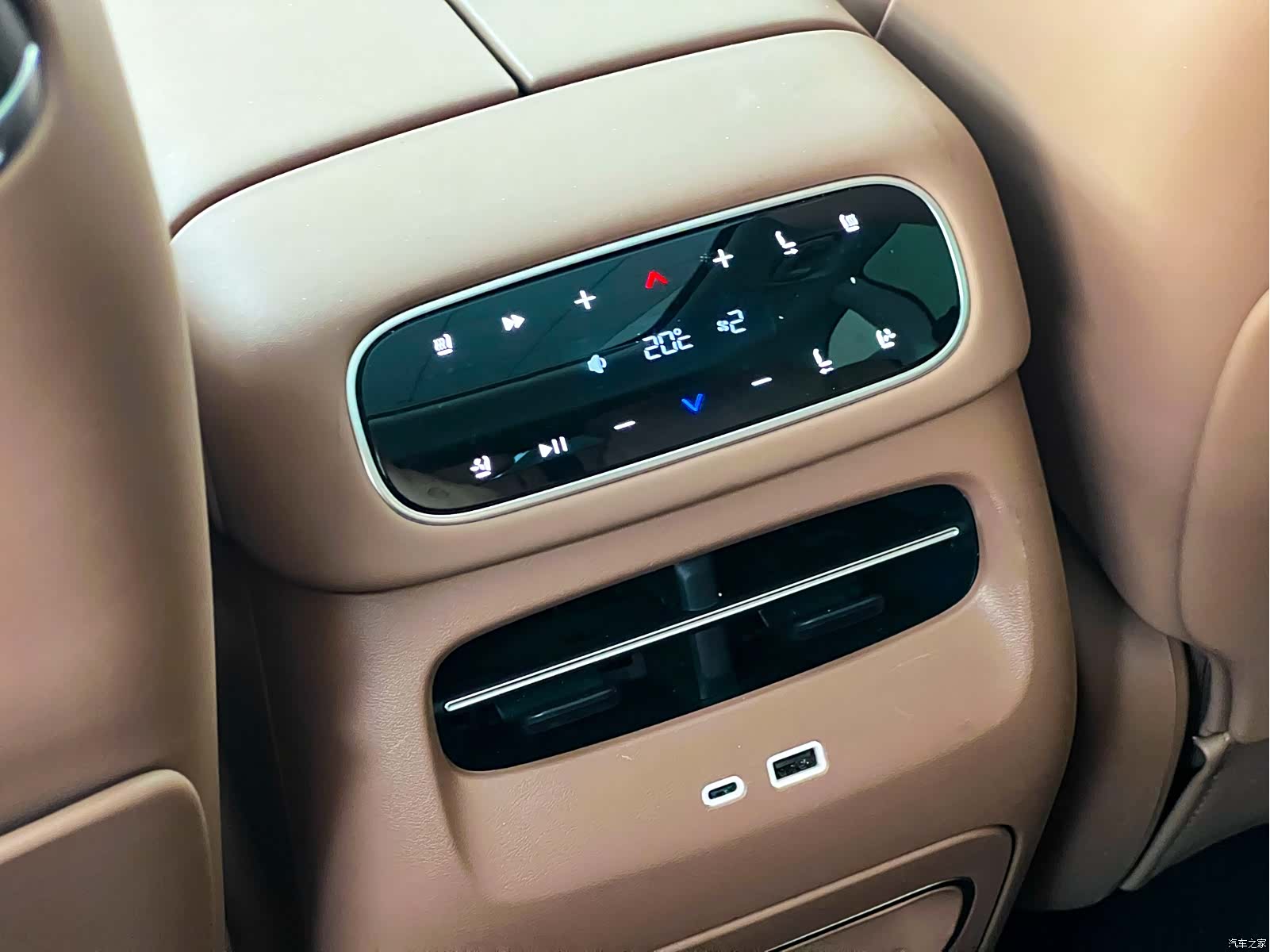 Leapmotor C11, 2025 12