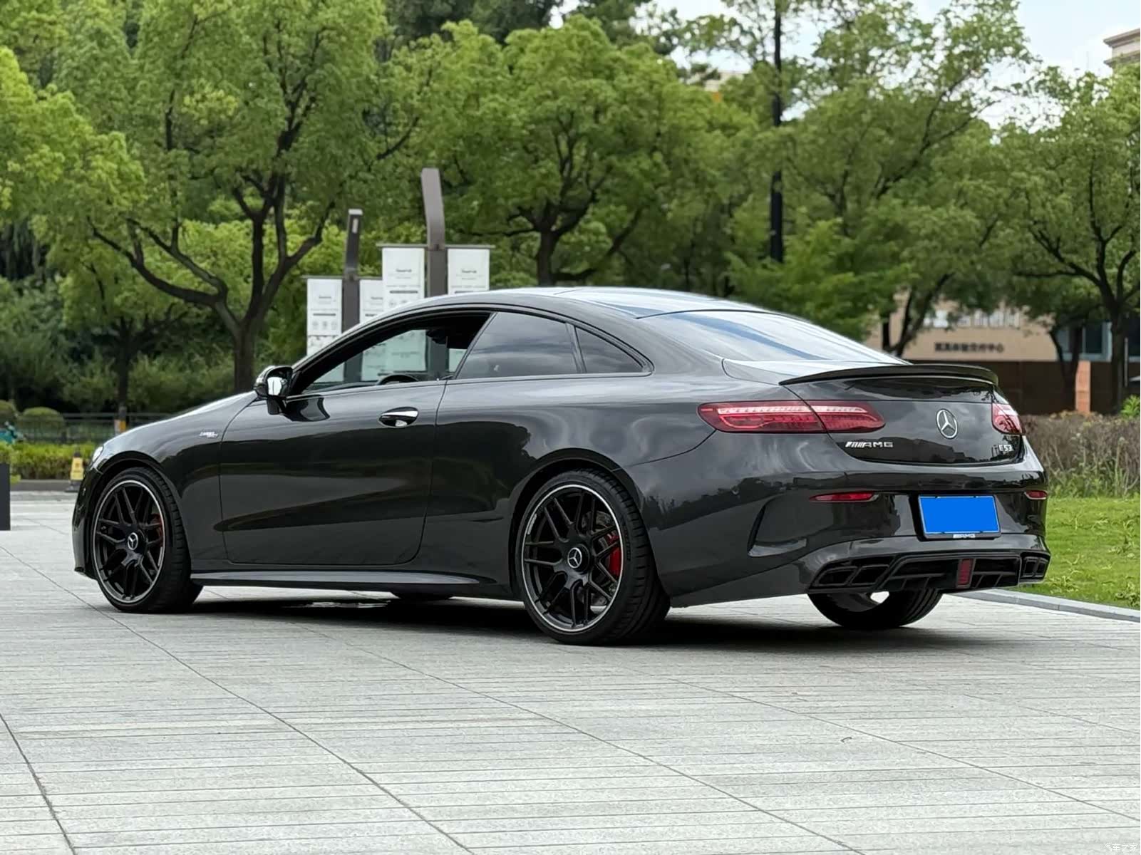 Mercedes-Benz E-Class, 2021 3