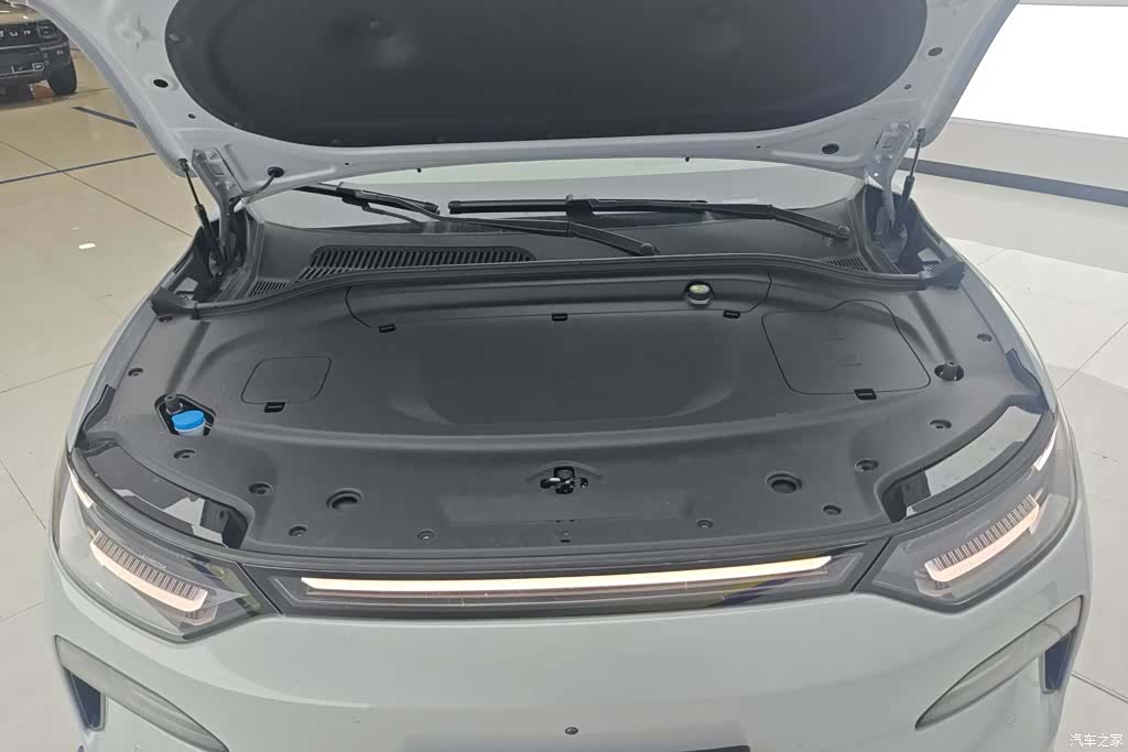 Leapmotor C11, 2026 10