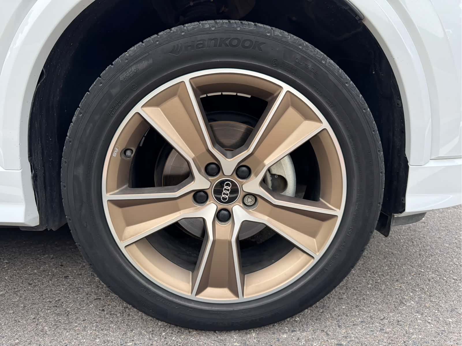 Audi Q2L, 2023 17