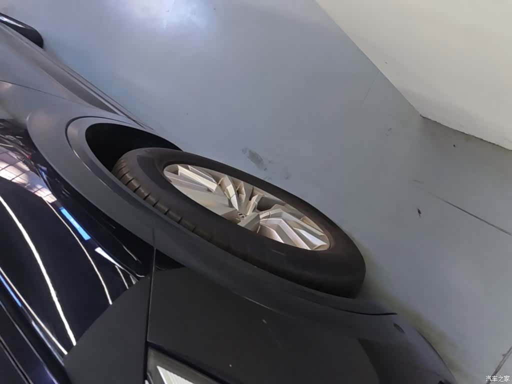 Volkswagen Touareg, 2020 23