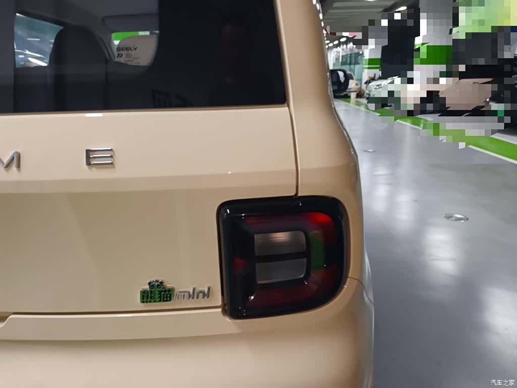 Geely Panda, 2025 8