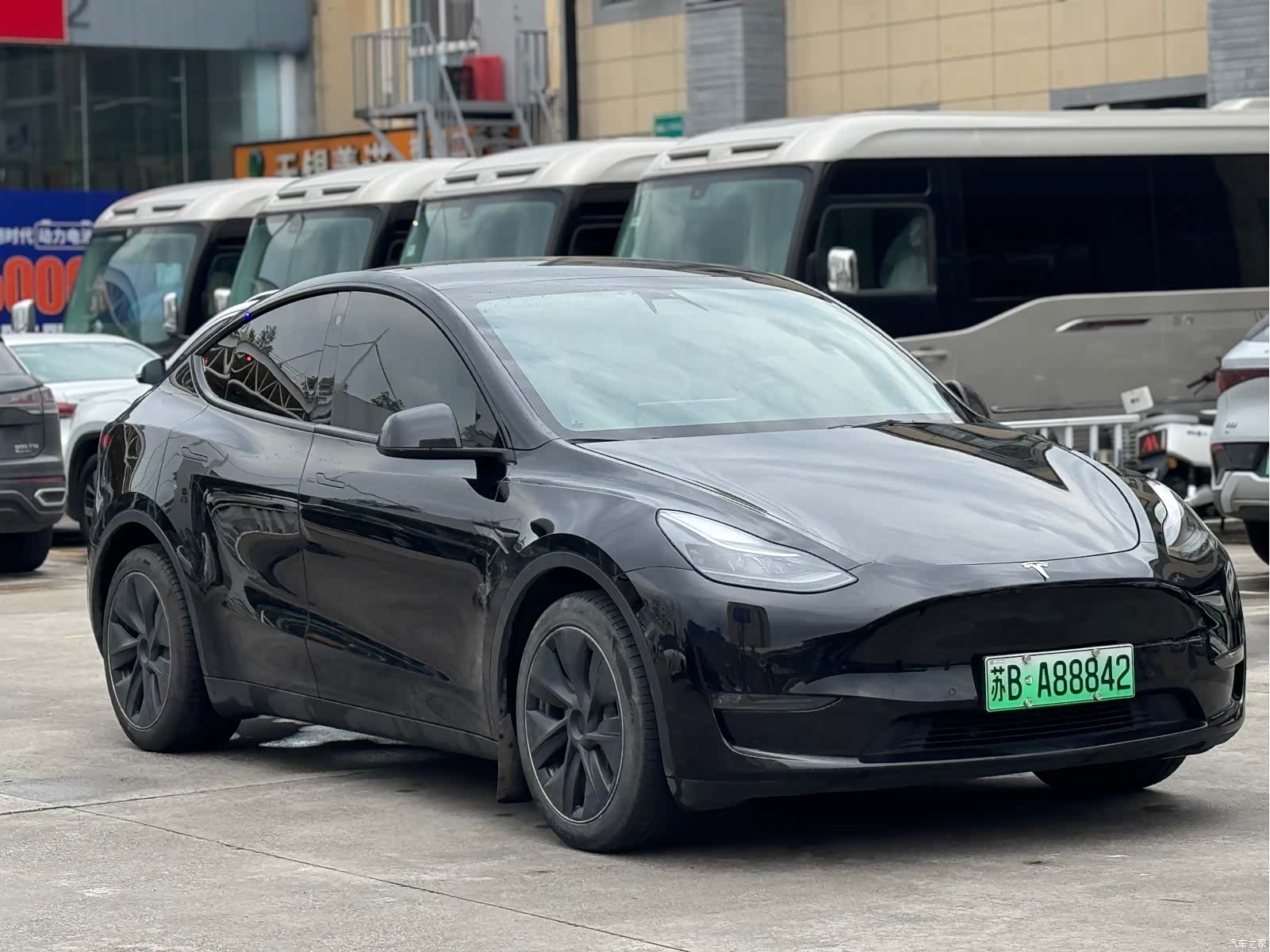 Tesla Model Y, 2021 3