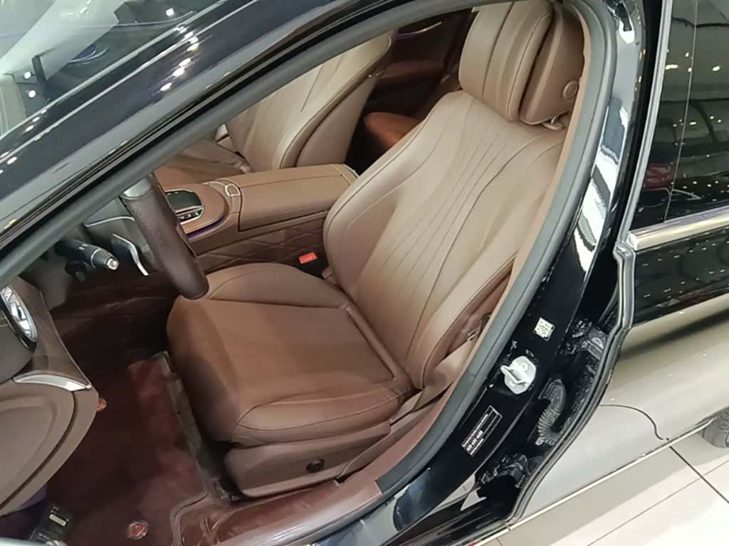 Mercedes-Benz E-Class, 2021 15