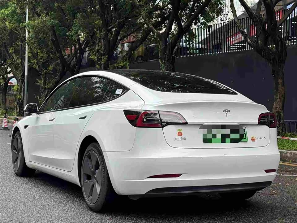 Tesla Model 3 Tesla Model 3