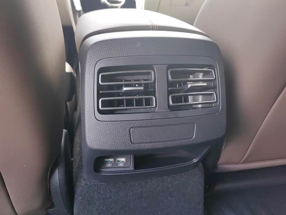 BYD Qin Yuan BYD Qin Yuan