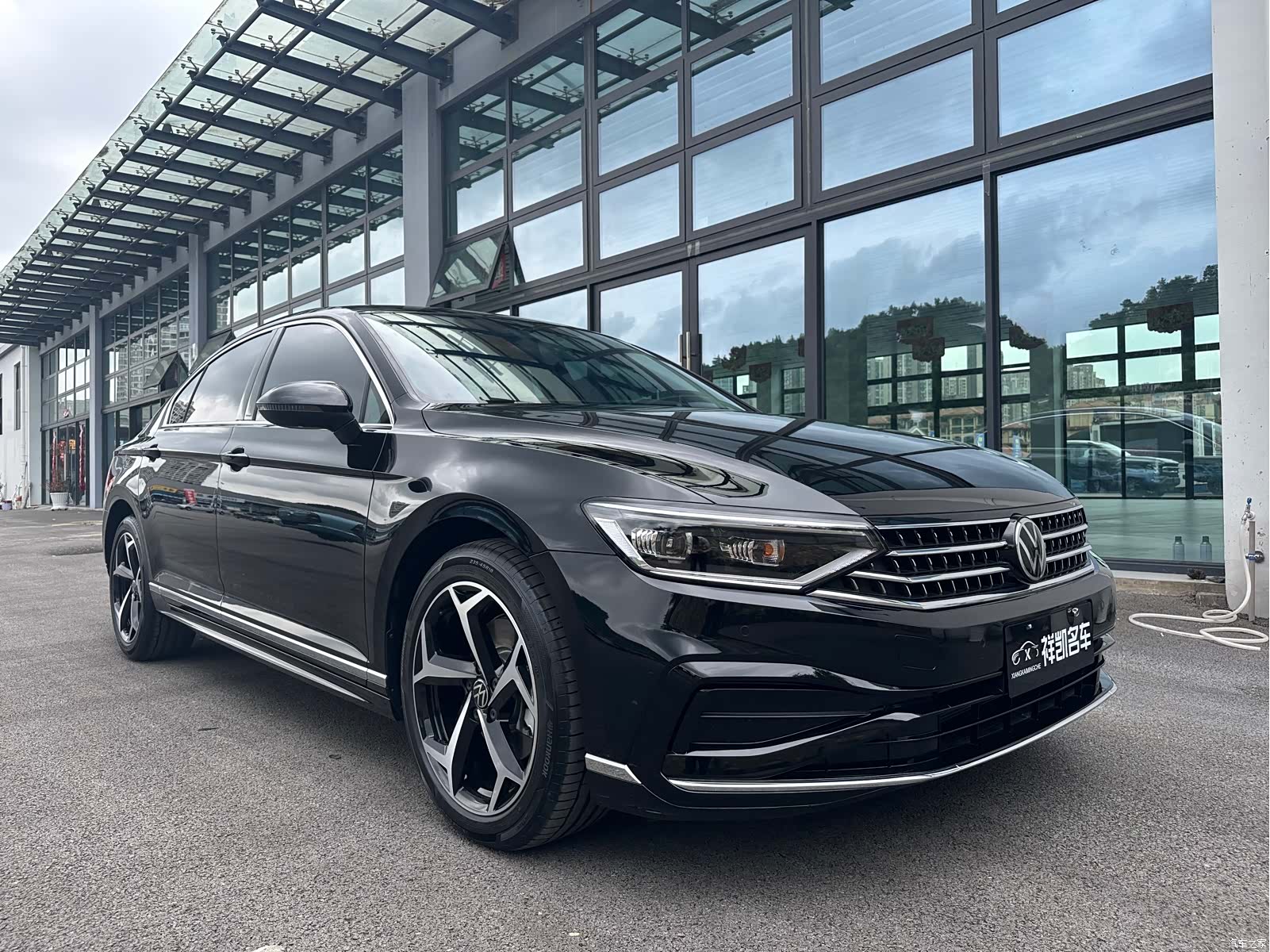 Volkswagen Magotan, 2025 3